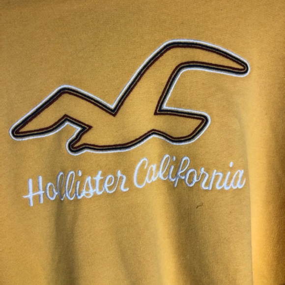 Hollister Cropped Sweater - Picture 2 of 2